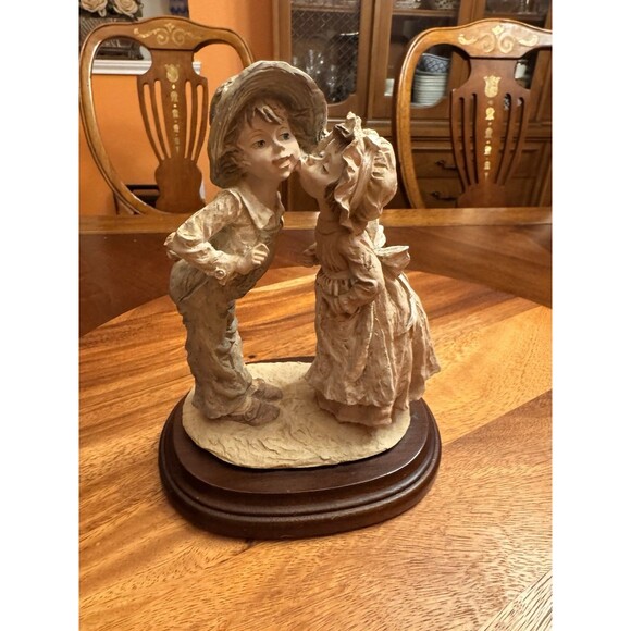 Boy & Girl Kissing Figurine 7 3/4"H x 6"W x6"W Multicolor - Picture 7 of 14